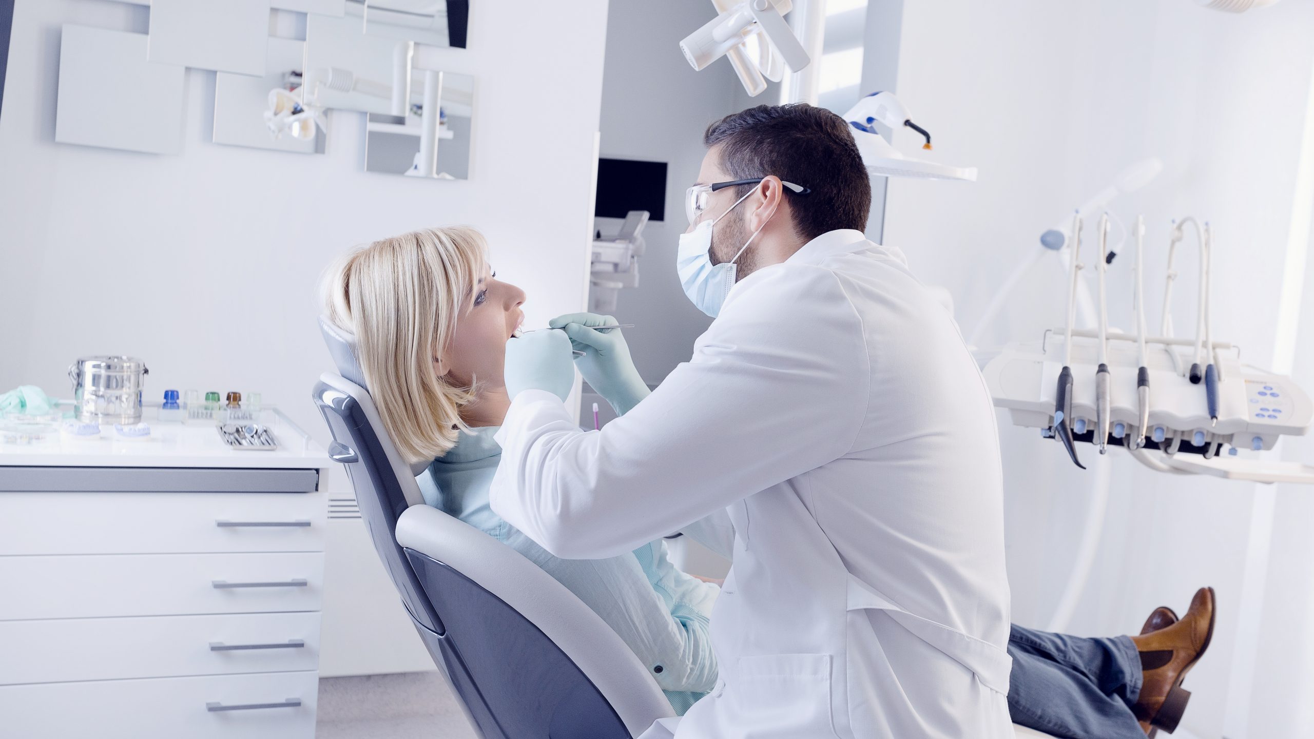 Dentist in Riesel, TX